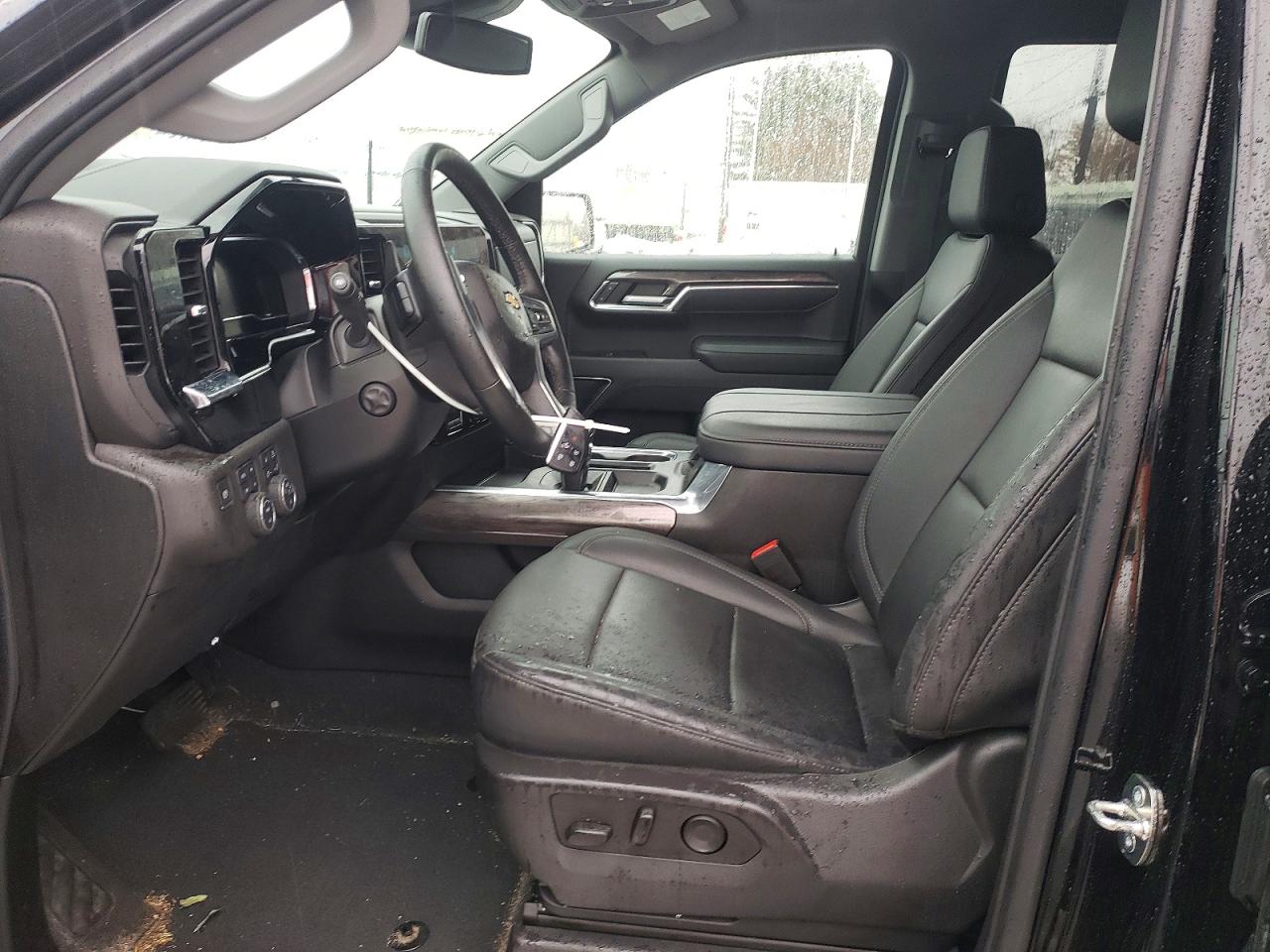 2023 CHEVROLET SILVERADO K1500 LTZ photo 7