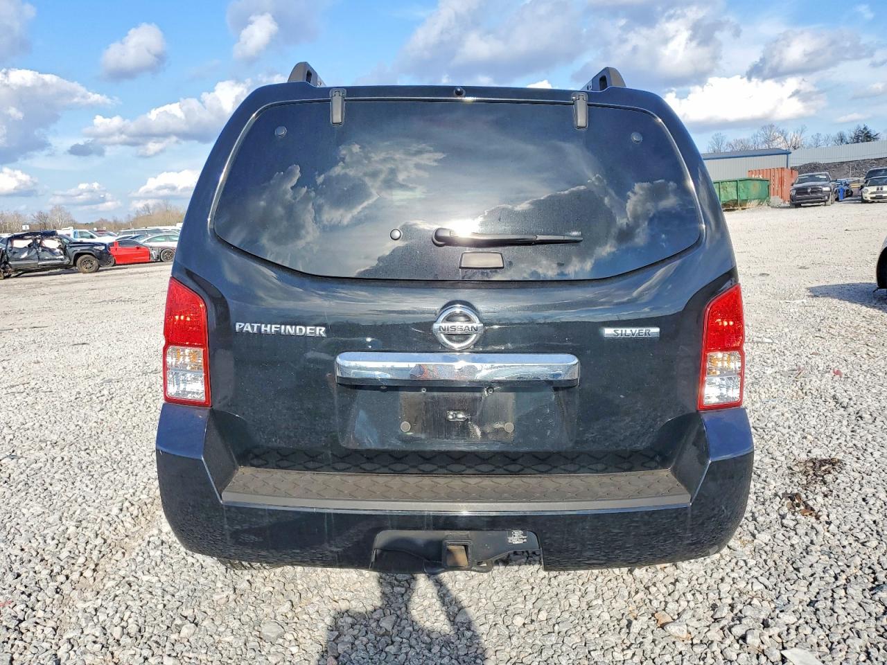 2012 NISSAN PATHFINDER S photo 6