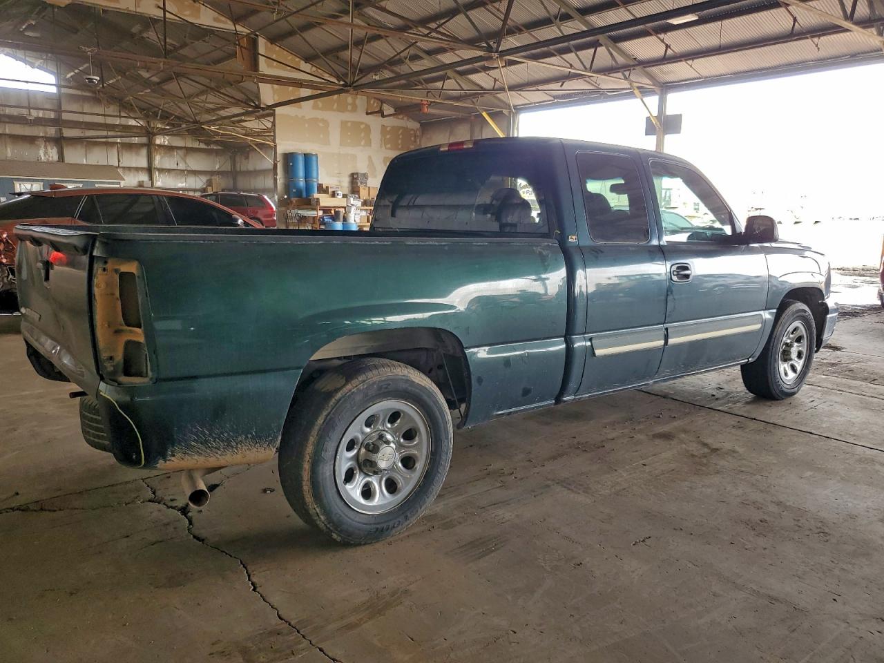 2006 CHEVROLET SILVERADO C1500 photo 3