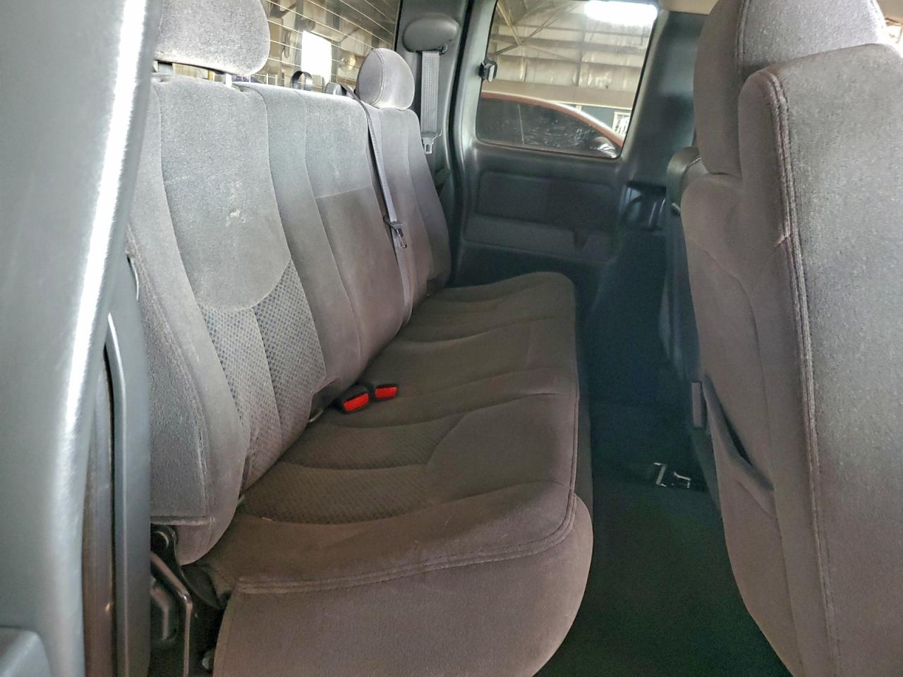 2006 CHEVROLET SILVERADO C1500 photo 10