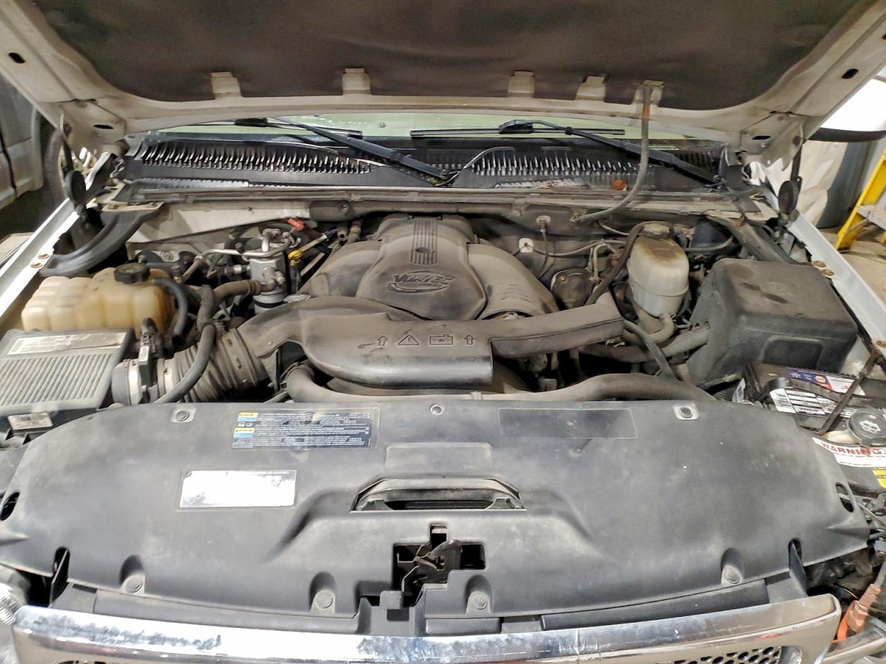 2004 GMC YUKON DENALI photo 12