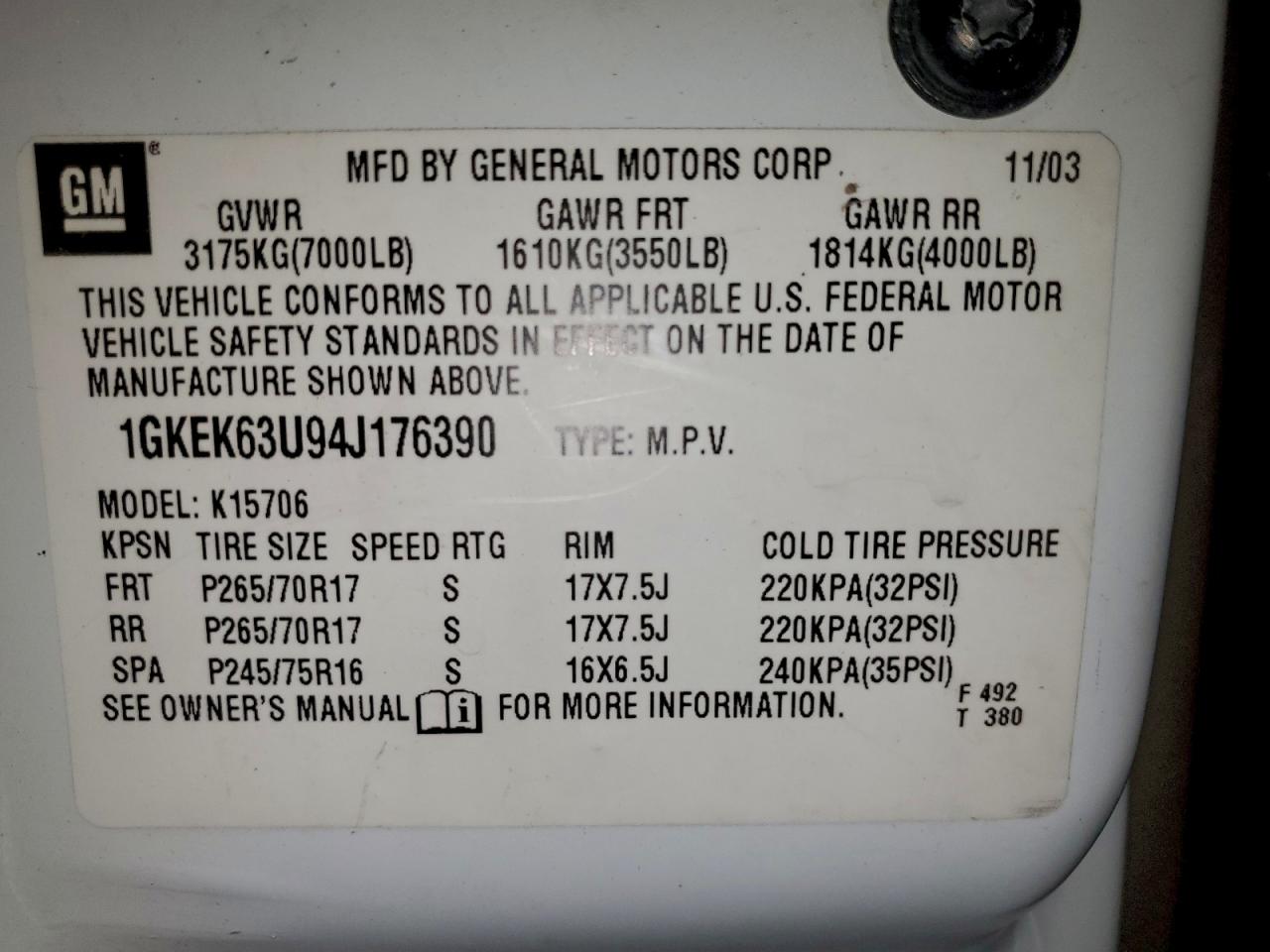 2004 GMC YUKON DENALI photo 13