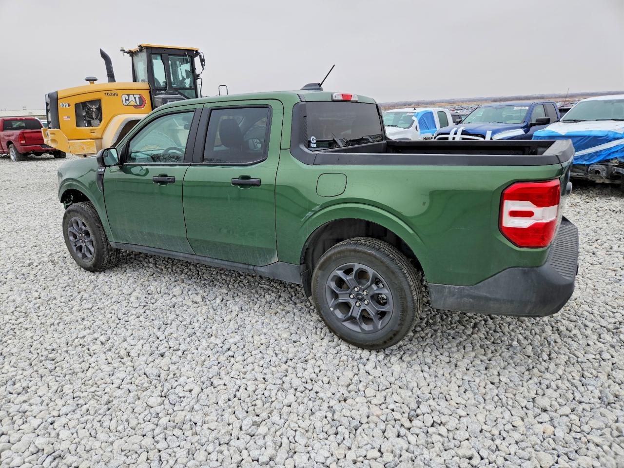 2025 FORD MAVERICK XLT photo 2