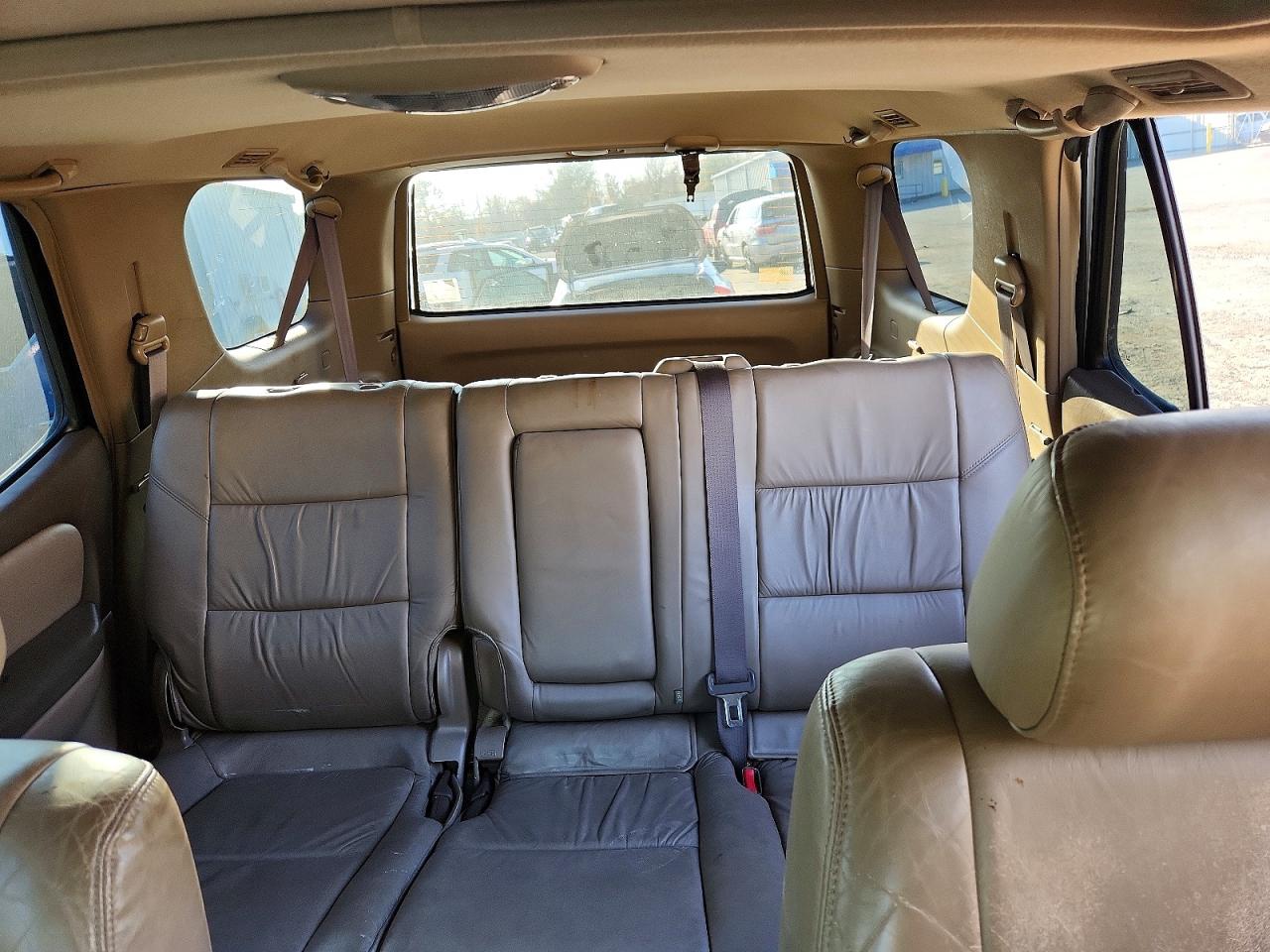 2004 TOYOTA SEQUOIA SR5 photo 10