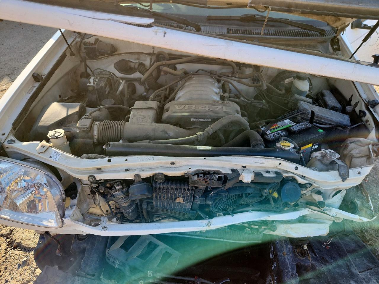 2004 TOYOTA SEQUOIA SR5 photo 12