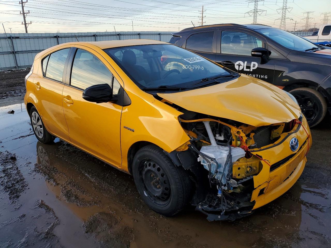 2014 TOYOTA PRIUS C photo 4