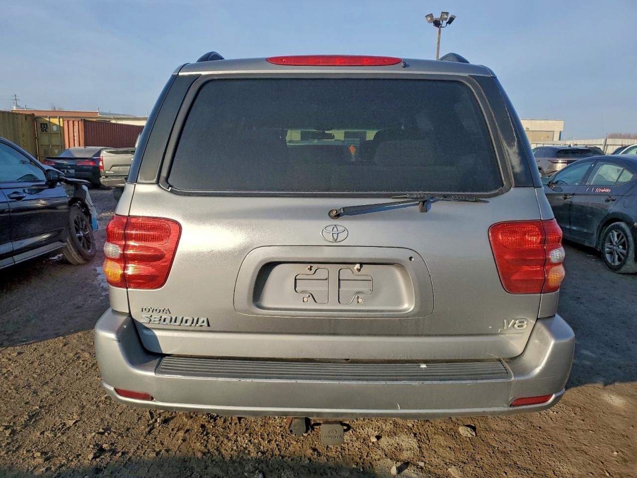 2003 TOYOTA SEQUOIA SR5 photo 6