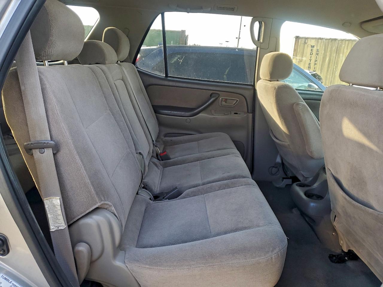 2003 TOYOTA SEQUOIA SR5 photo 11