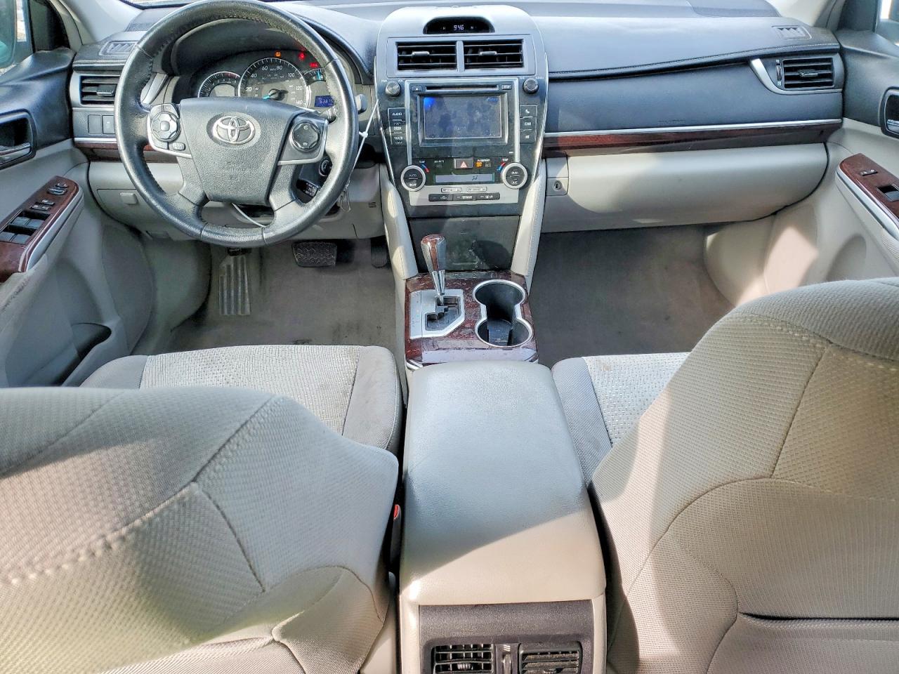 2012 TOYOTA CAMRY BASE photo 8