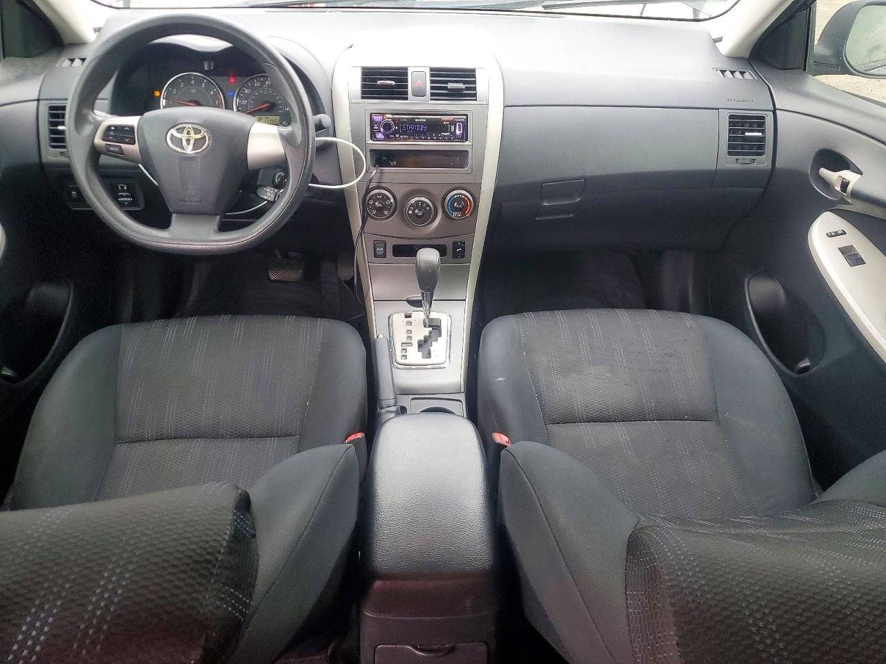 2011 TOYOTA COROLLA BASE photo 8
