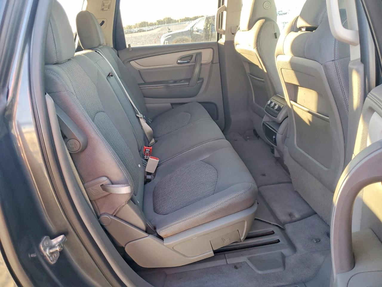 2014 CHEVROLET TRAVERSE LT photo 10