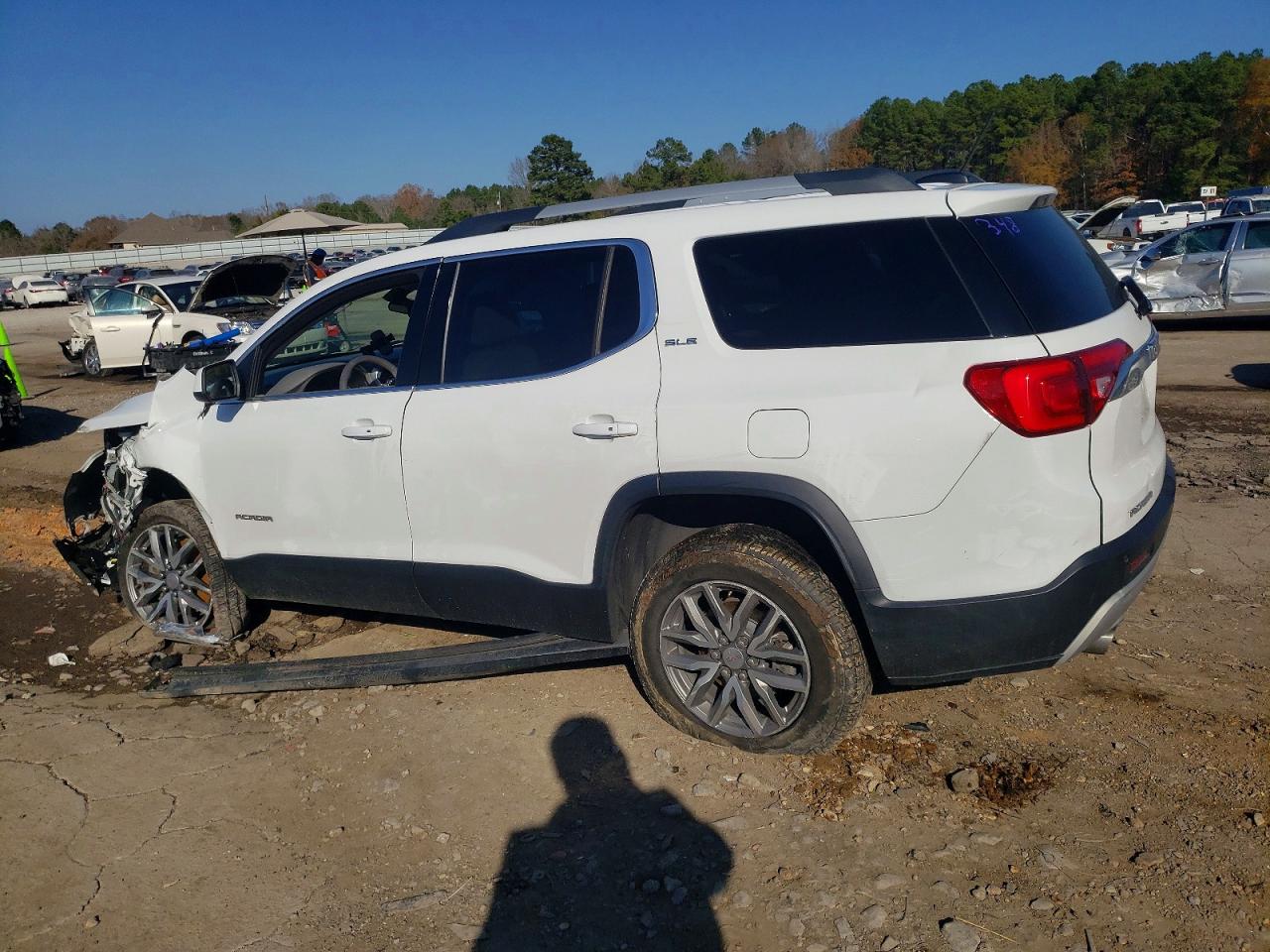 2019 GMC ACADIA SLE photo 2