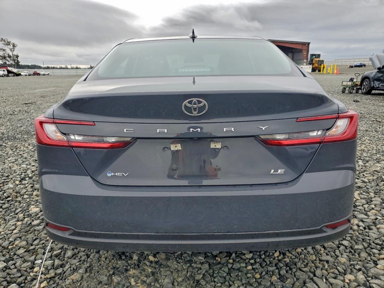 2025 TOYOTA CAMRY XSE photo 6
