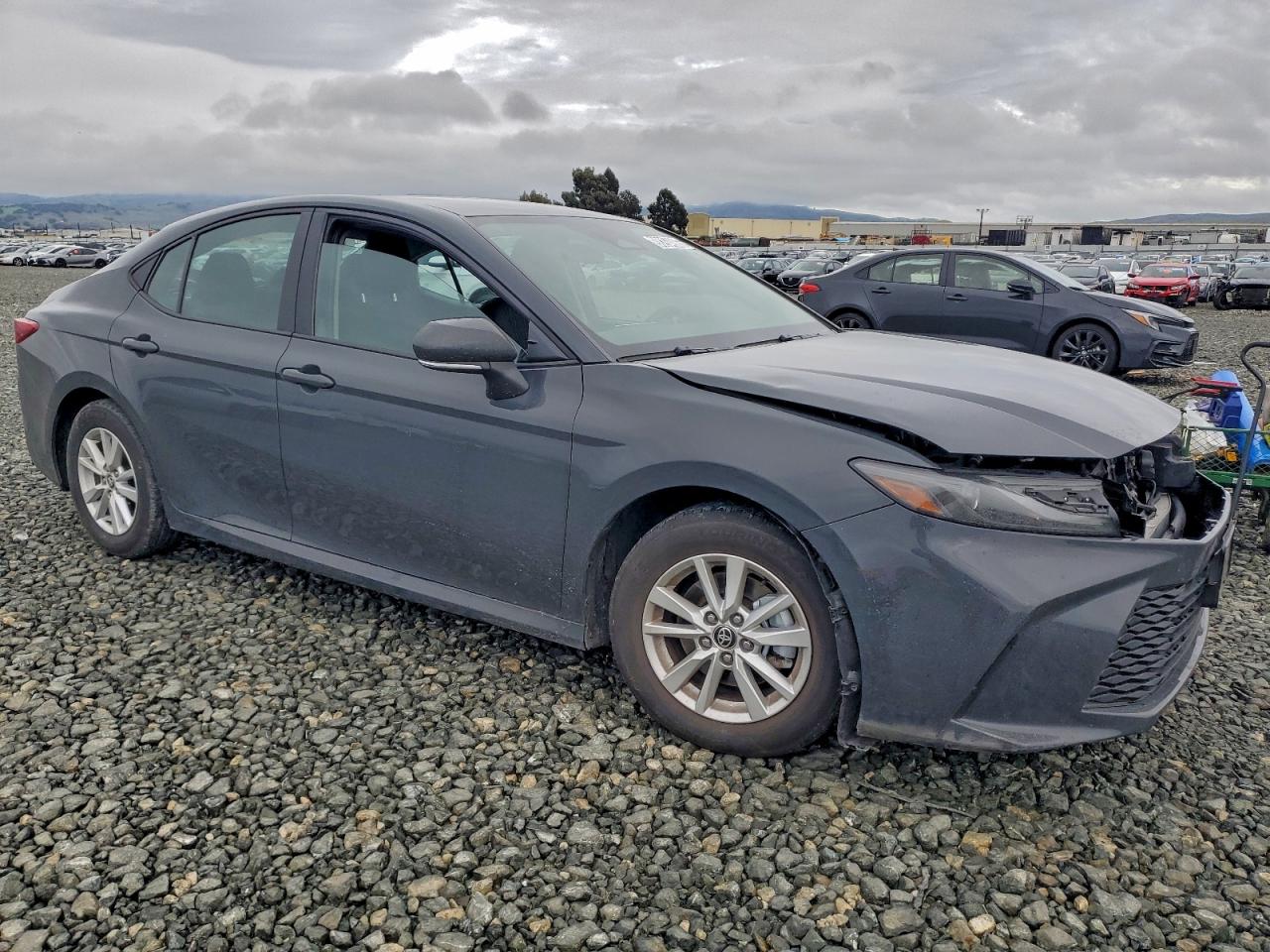 2025 TOYOTA CAMRY XSE photo 4