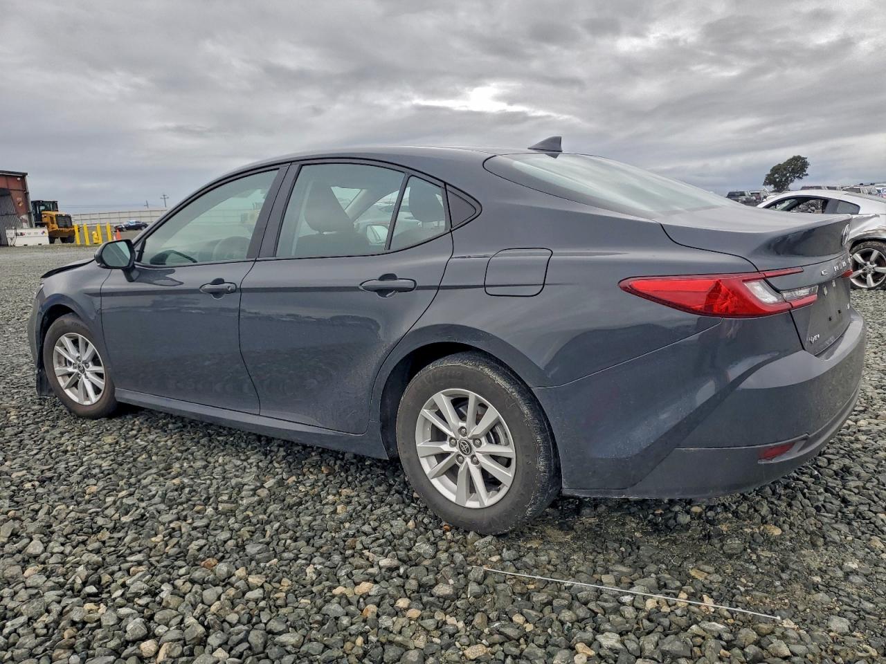 2025 TOYOTA CAMRY XSE photo 2