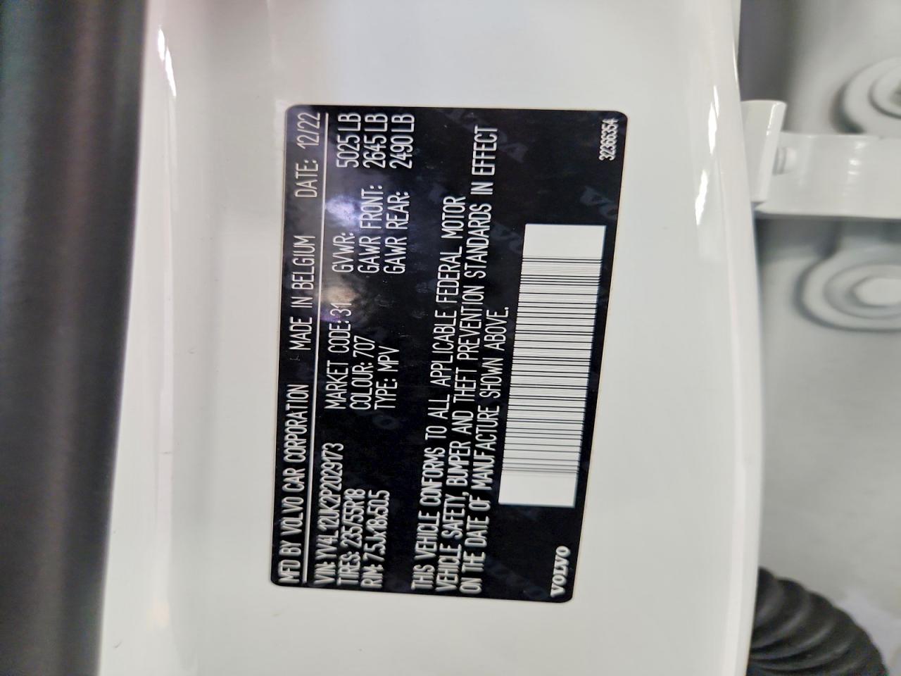 2023 VOLVO XC40 CORE photo 13