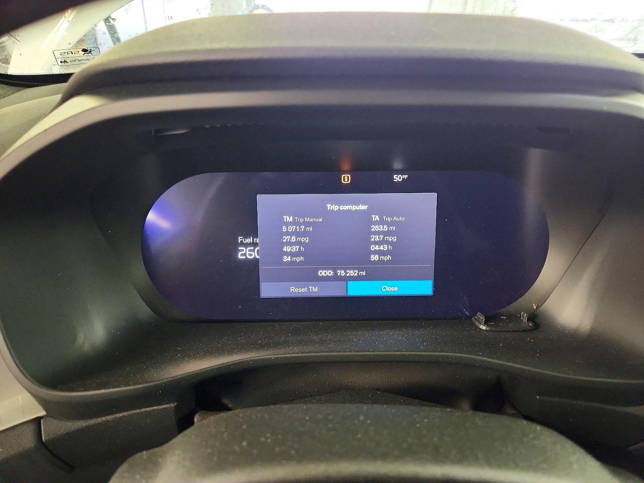 2023 VOLVO XC40 CORE photo 9