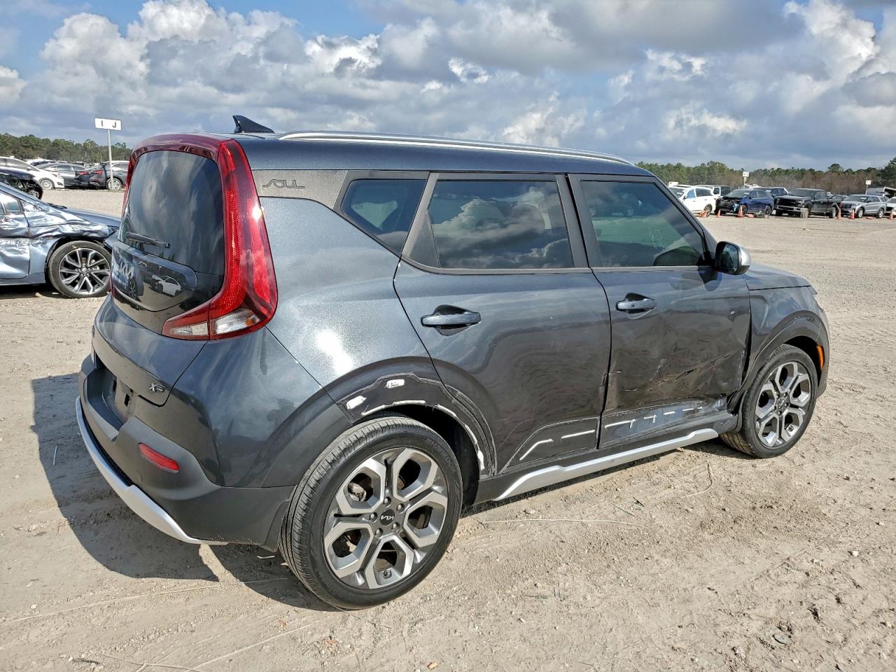 2022 KIA SOUL LX photo 9