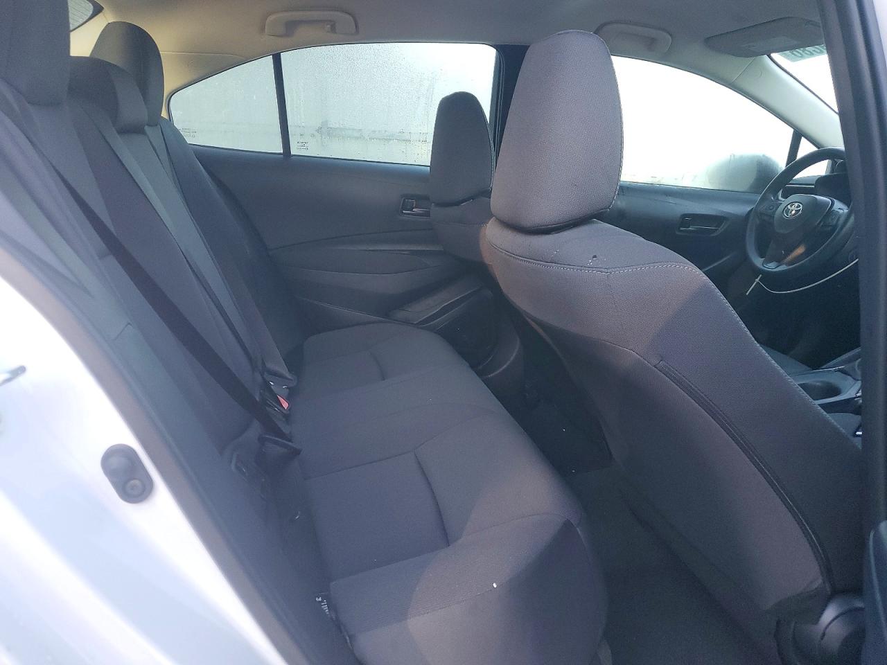 2025 TOYOTA COROLLA LE photo 28