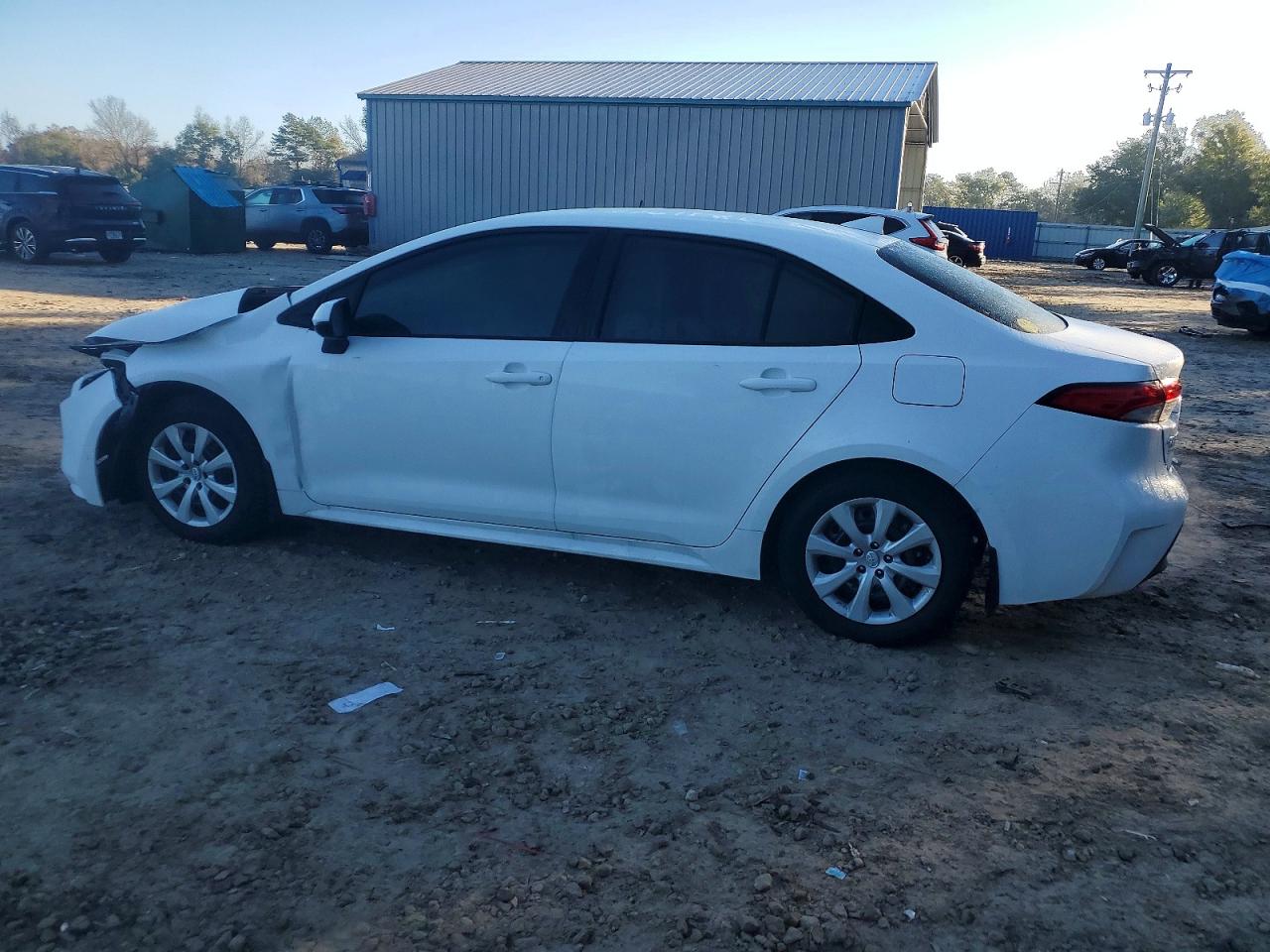 2025 TOYOTA COROLLA LE photo 4