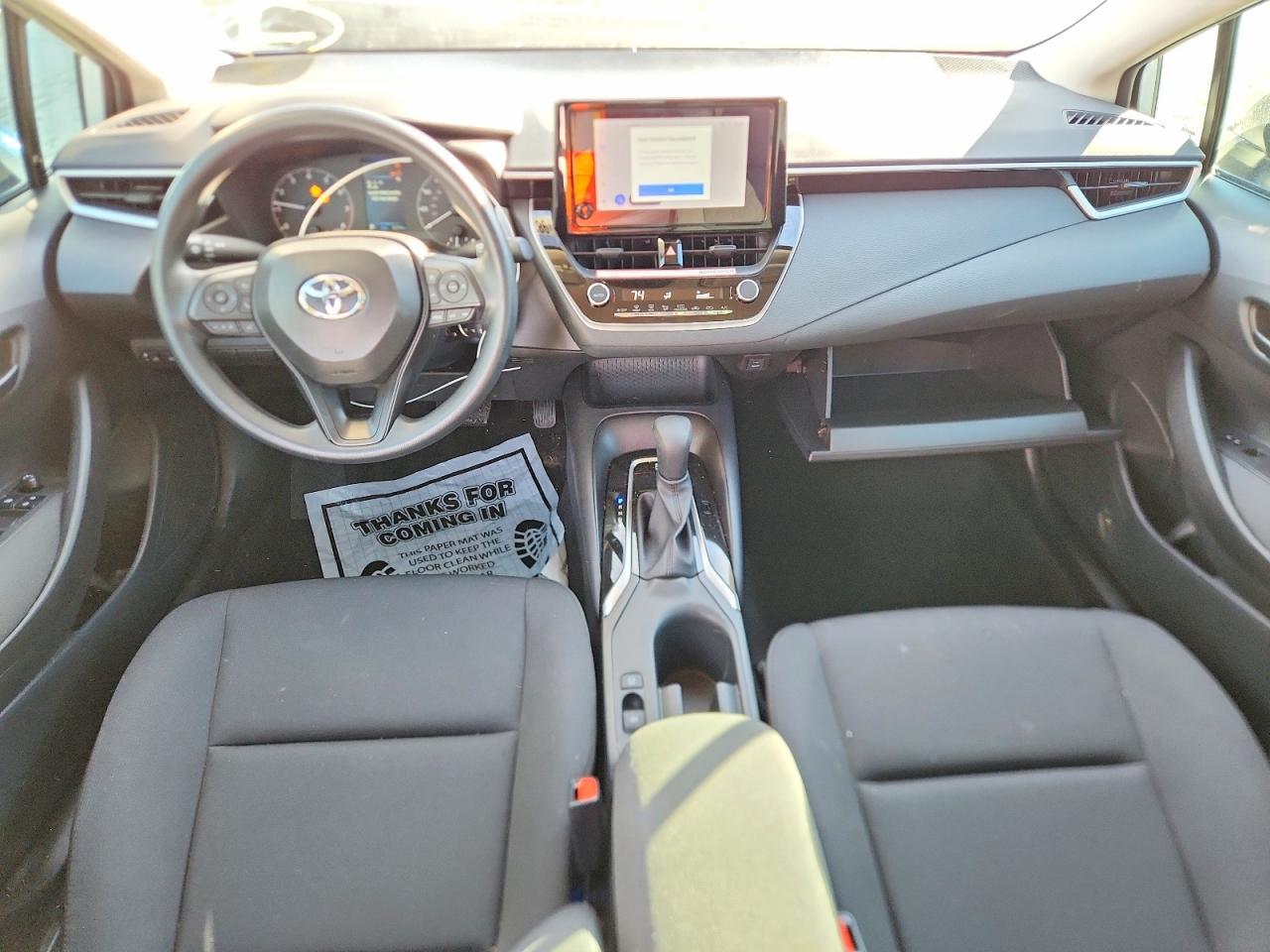 2025 TOYOTA COROLLA LE photo 22