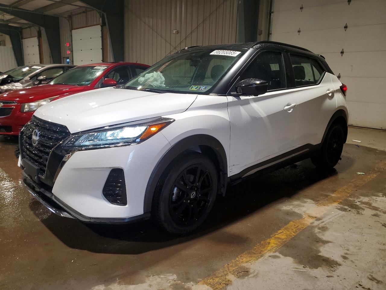 2023 NISSAN KICKS