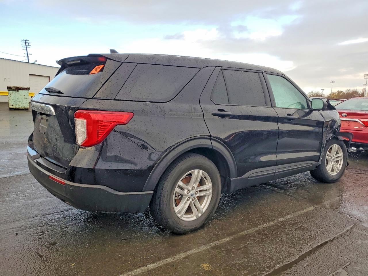 2023 FORD EXPLORER photo 3