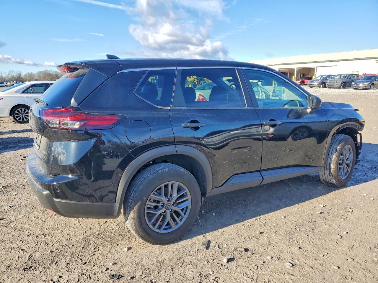 2025 NISSAN ROGUE S photo 3