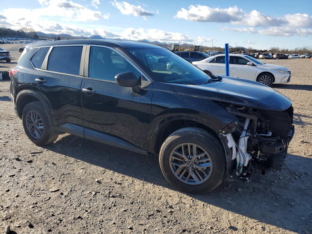 2025 NISSAN ROGUE S photo 4