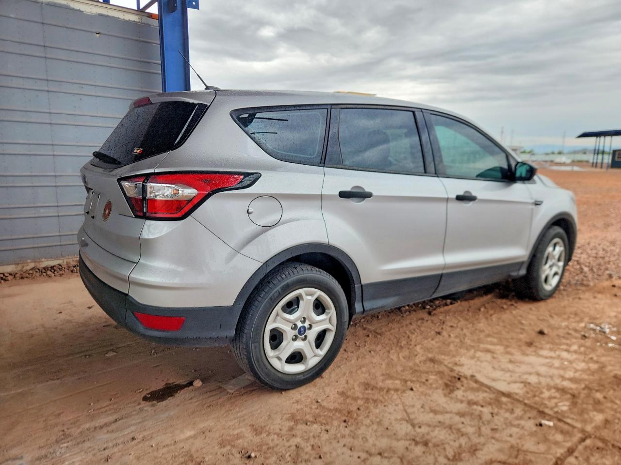 2018 FORD ESCAPE S photo 3