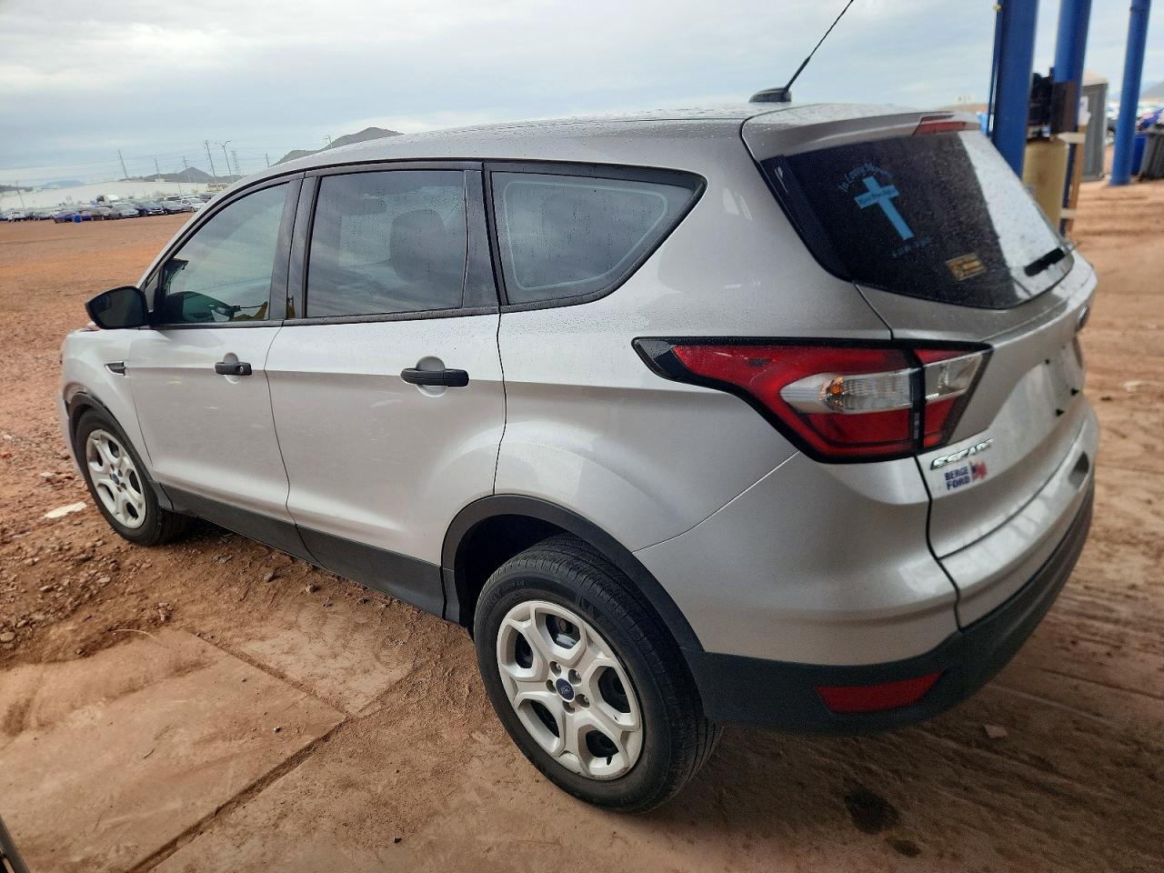 2018 FORD ESCAPE S photo 2