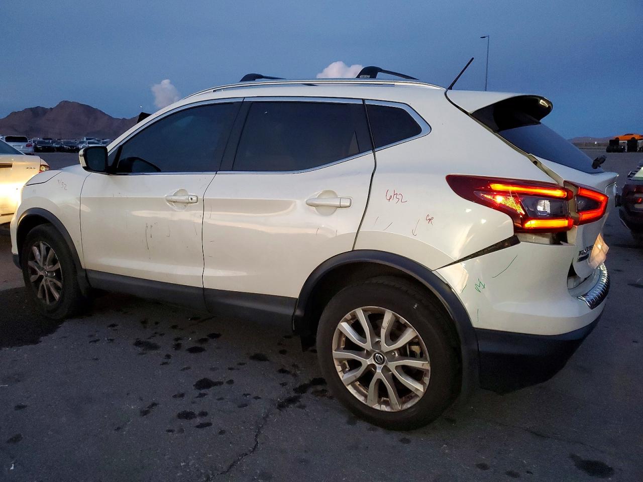 2020 NISSAN ROGUE SPORT S photo 2