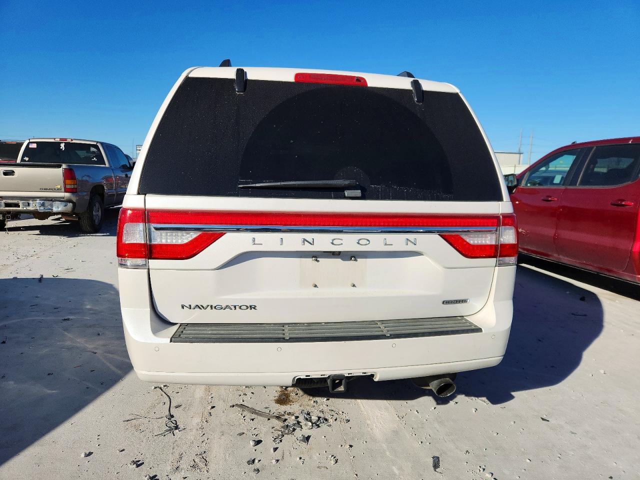 2015 LINCOLN NAVIGATOR photo 6