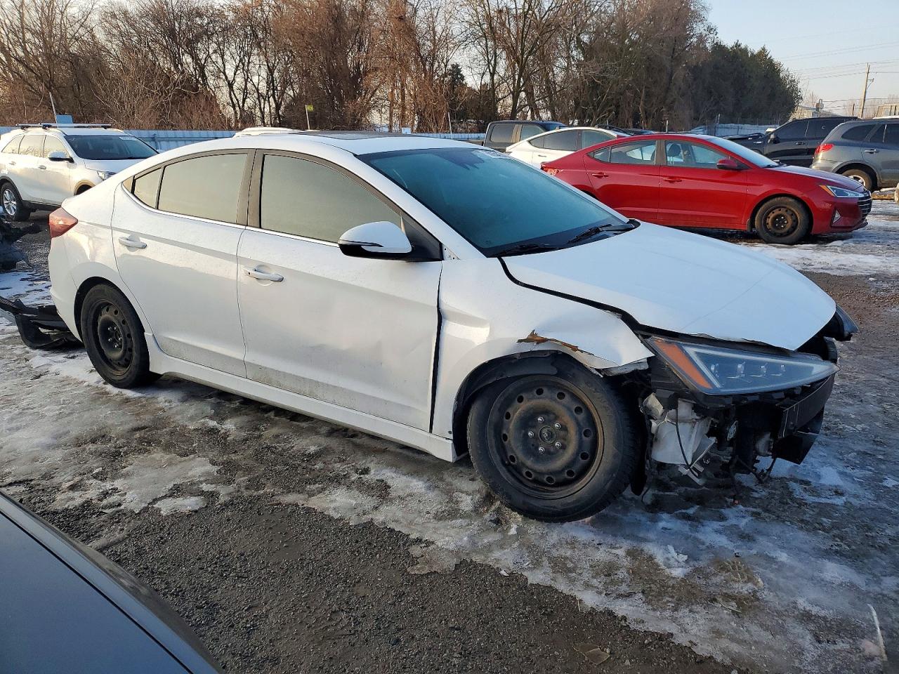 2019 HYUNDAI ELANTRA SPORT photo 4