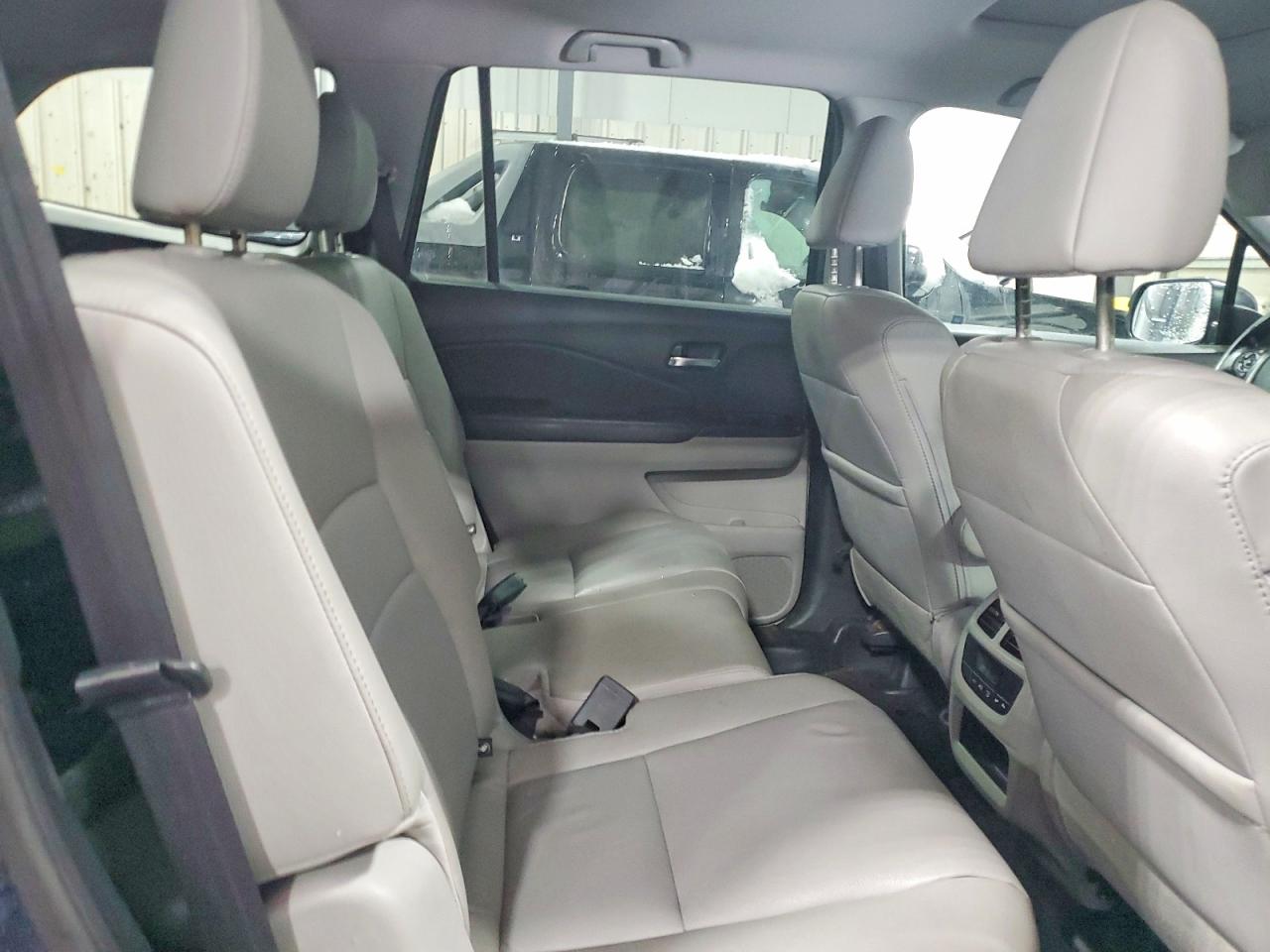 2016 HONDA PILOT EXL photo 11