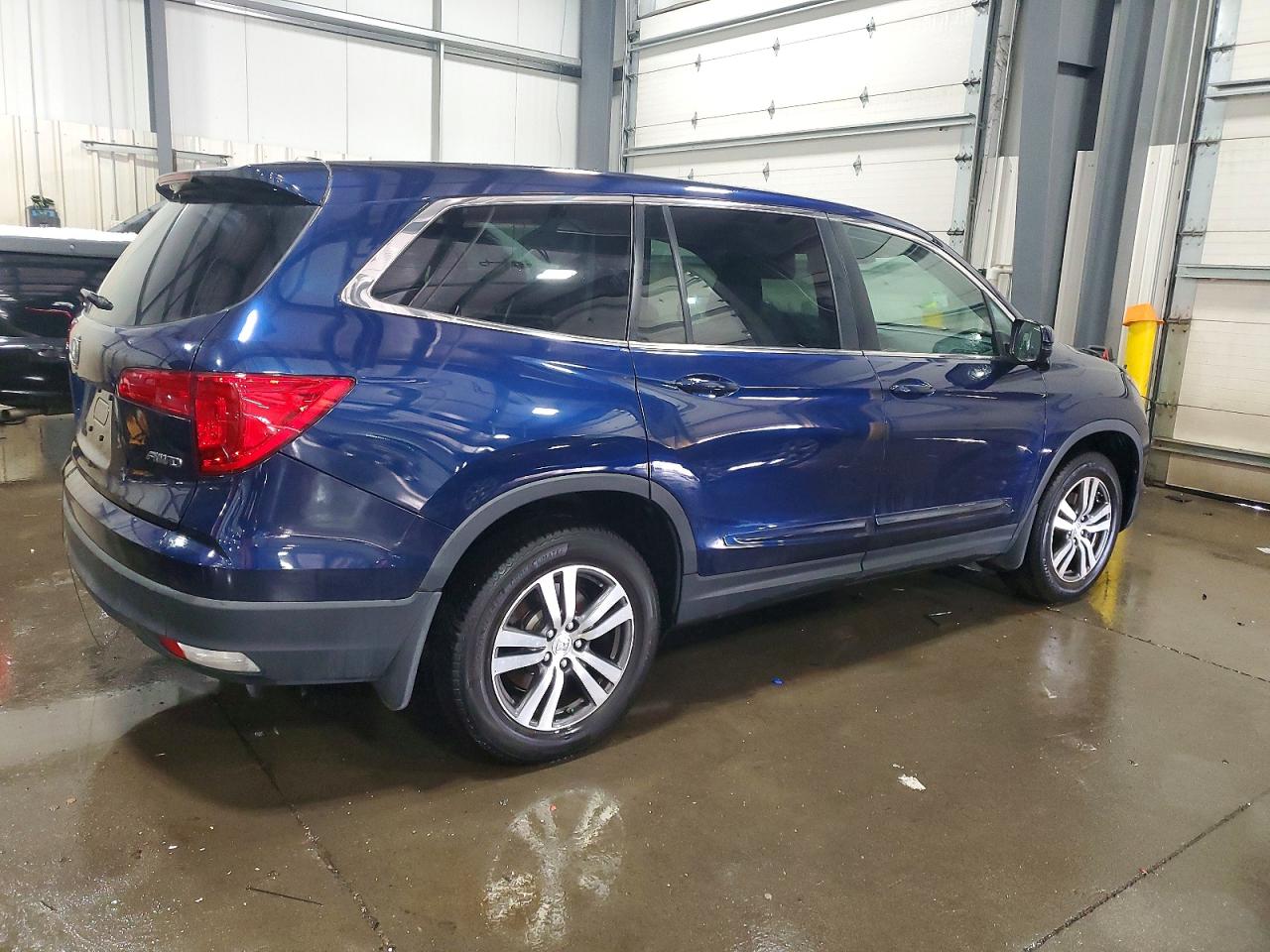 2016 HONDA PILOT EXL photo 3