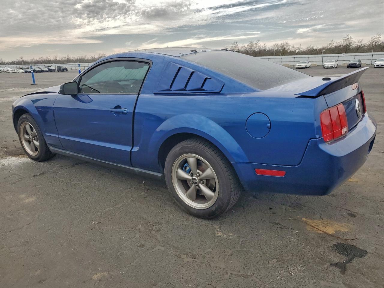 2008 FORD MUSTANG photo 2