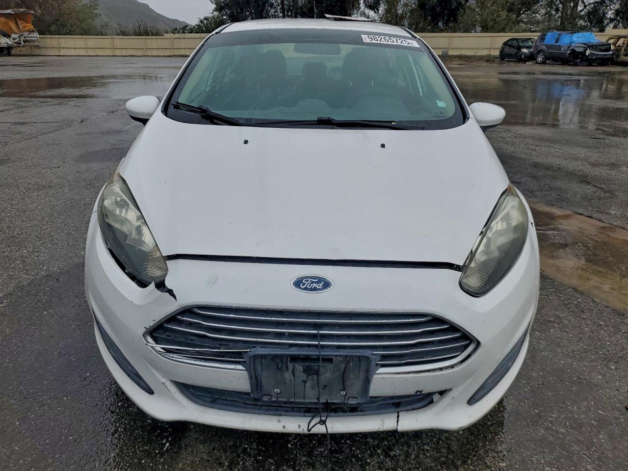 2015 FORD FIESTA S photo 5