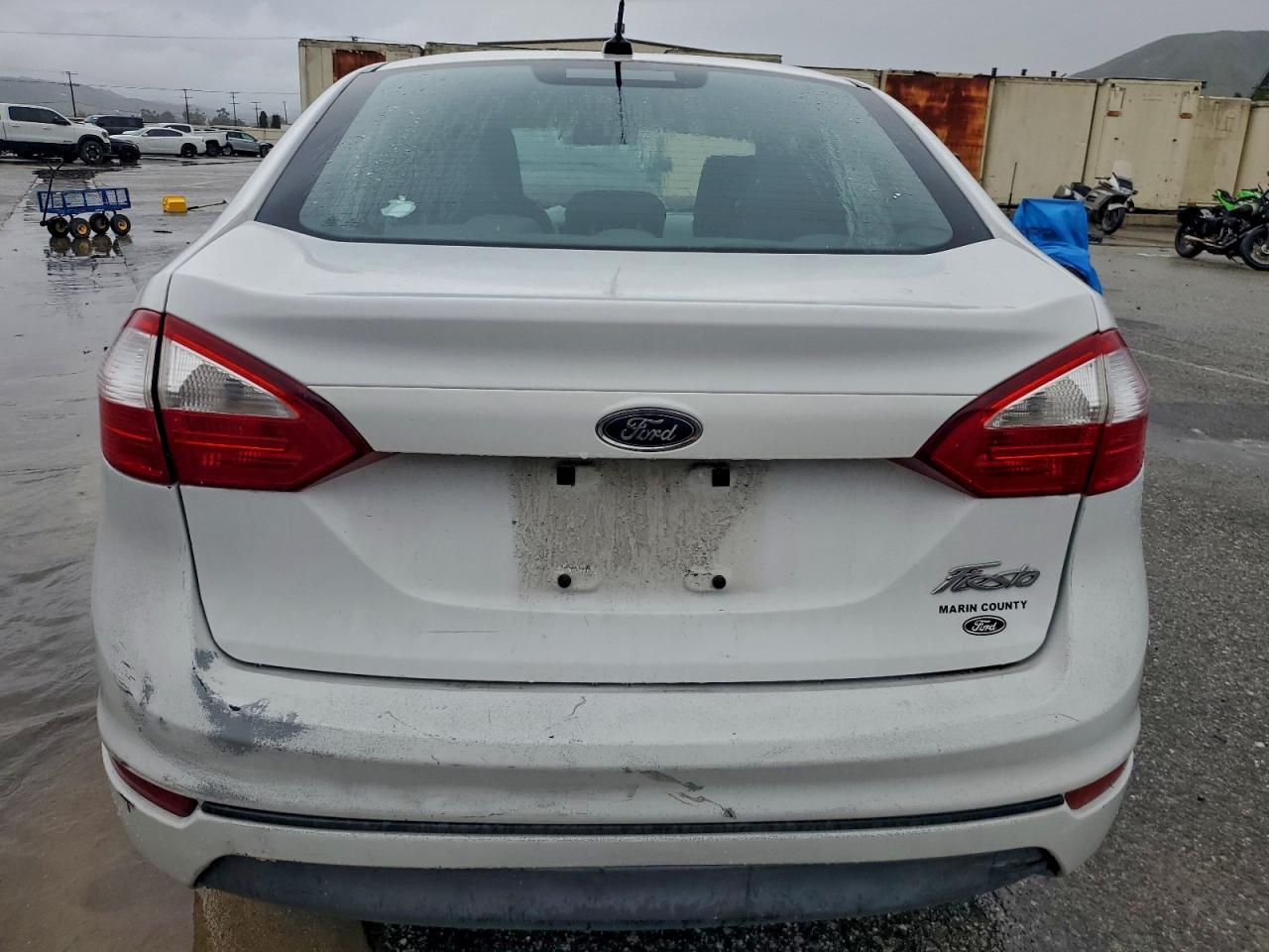 2015 FORD FIESTA S photo 6