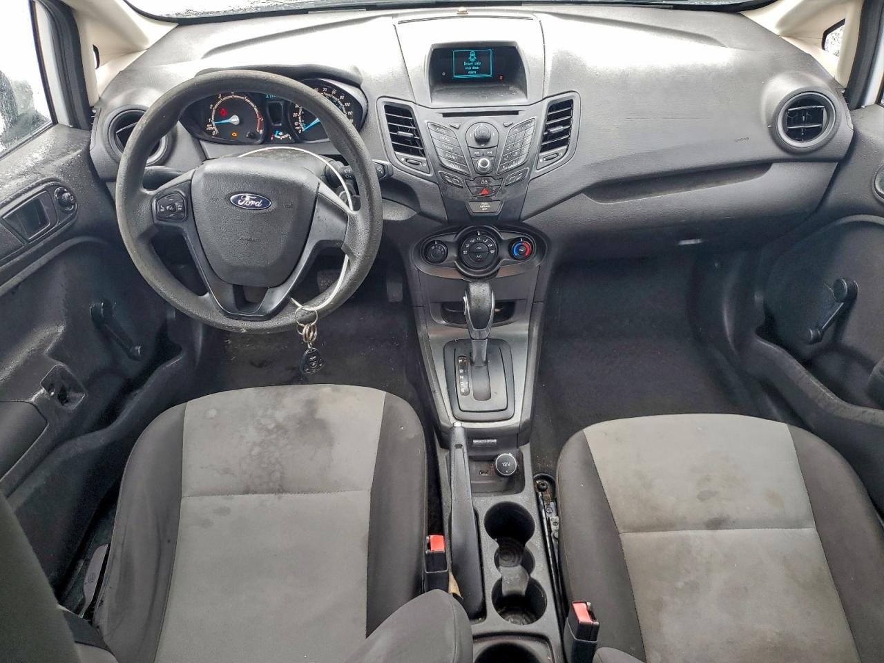 2015 FORD FIESTA S photo 8