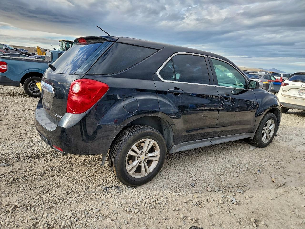 2013 CHEVROLET EQUINOX LS photo 3