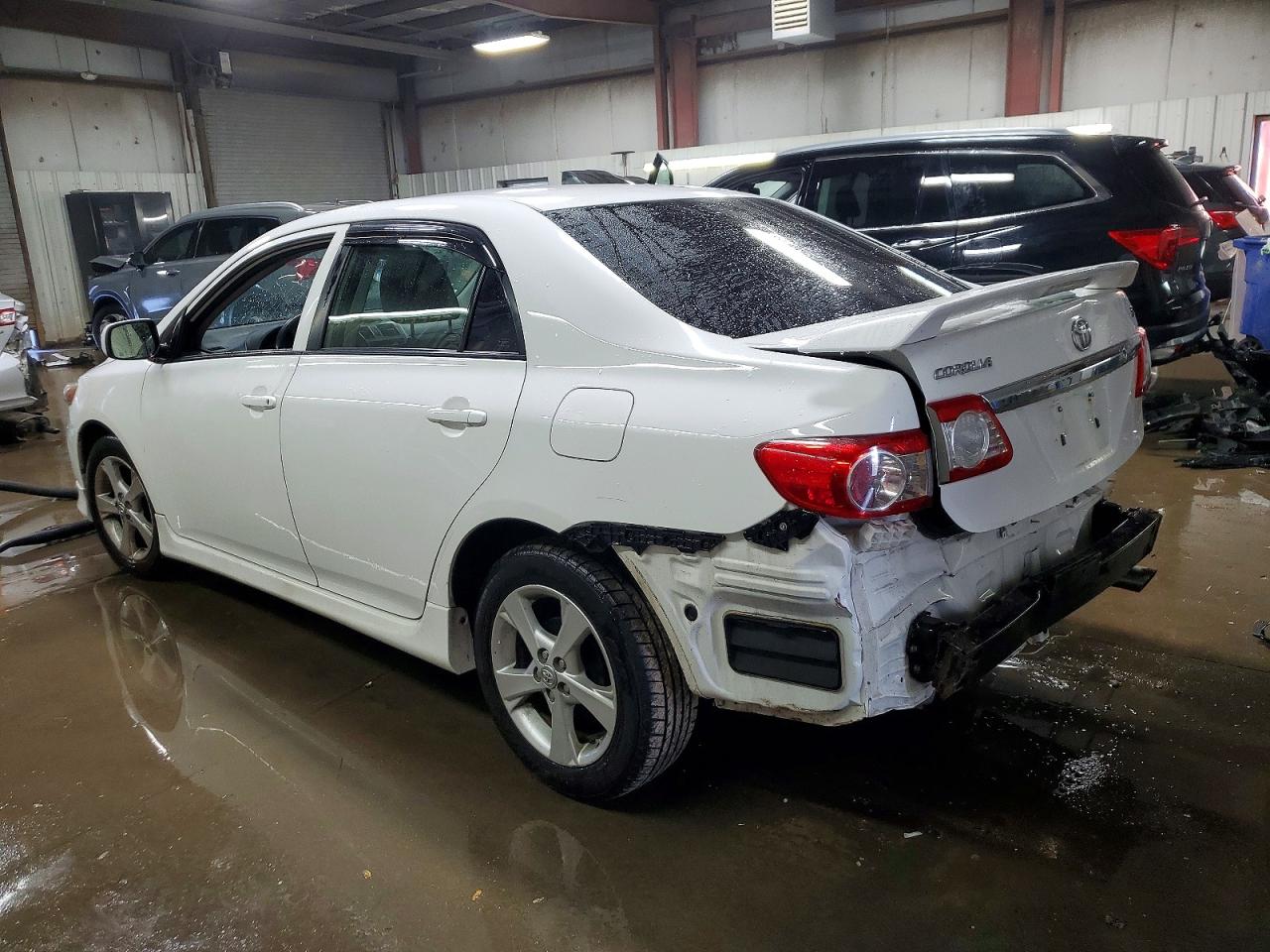 2012 TOYOTA COROLLA BASE photo 2
