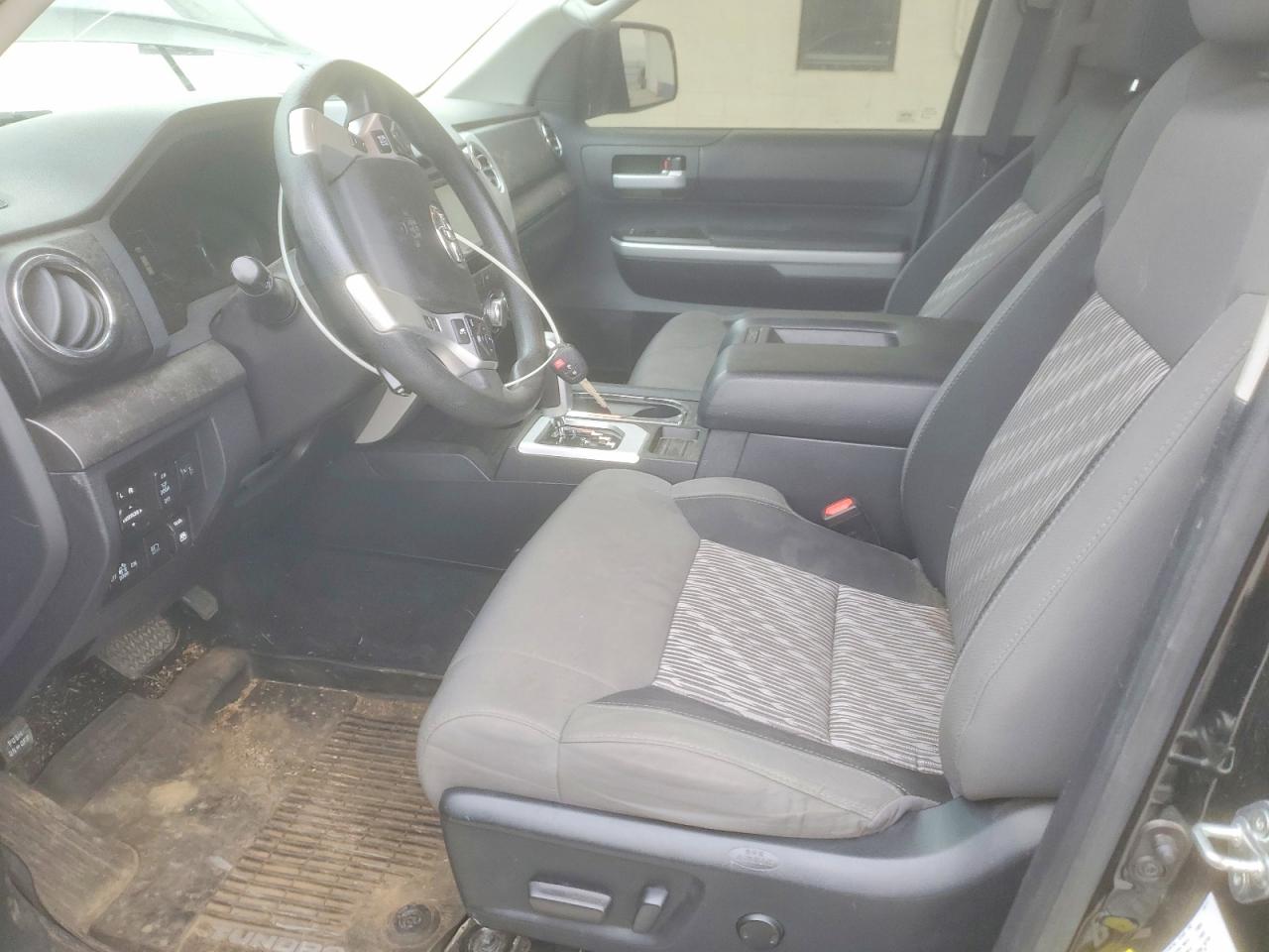 2018 TOYOTA TUNDRA CREWMAX SR5 photo 7