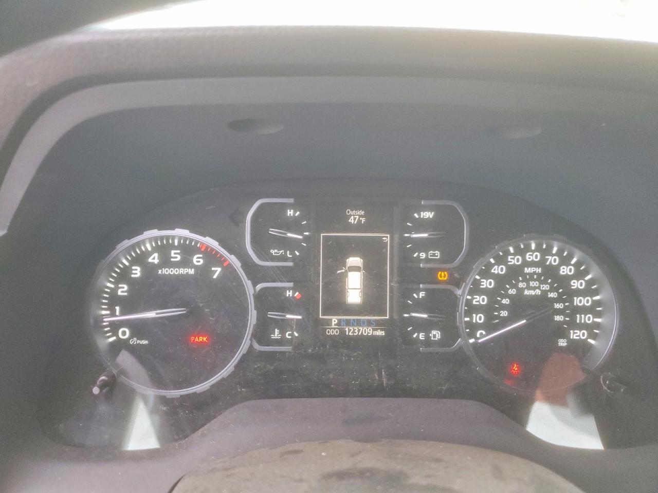 2018 TOYOTA TUNDRA CREWMAX SR5 photo 9