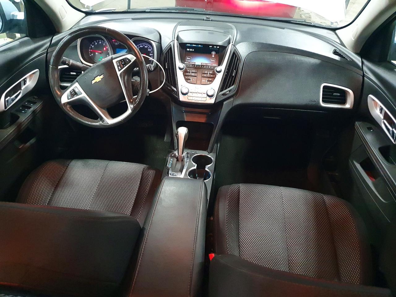 2015 CHEVROLET EQUINOX LT photo 8
