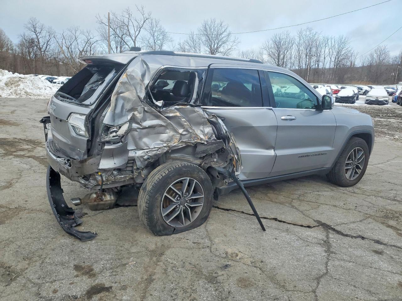 2019 JEEP GRAND CHEROKEE LIMITED photo 3