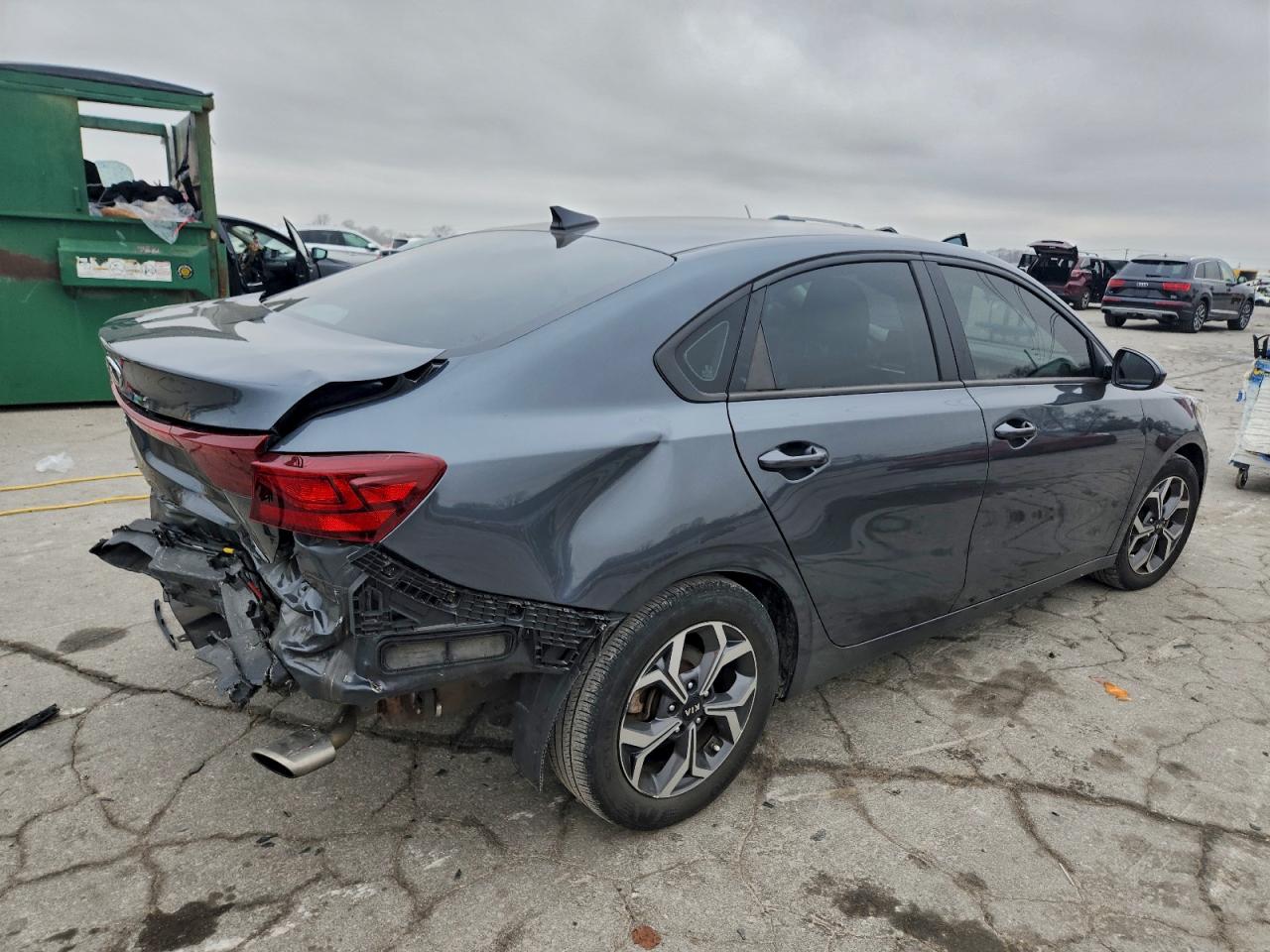 2020 KIA FORTE FE photo 3
