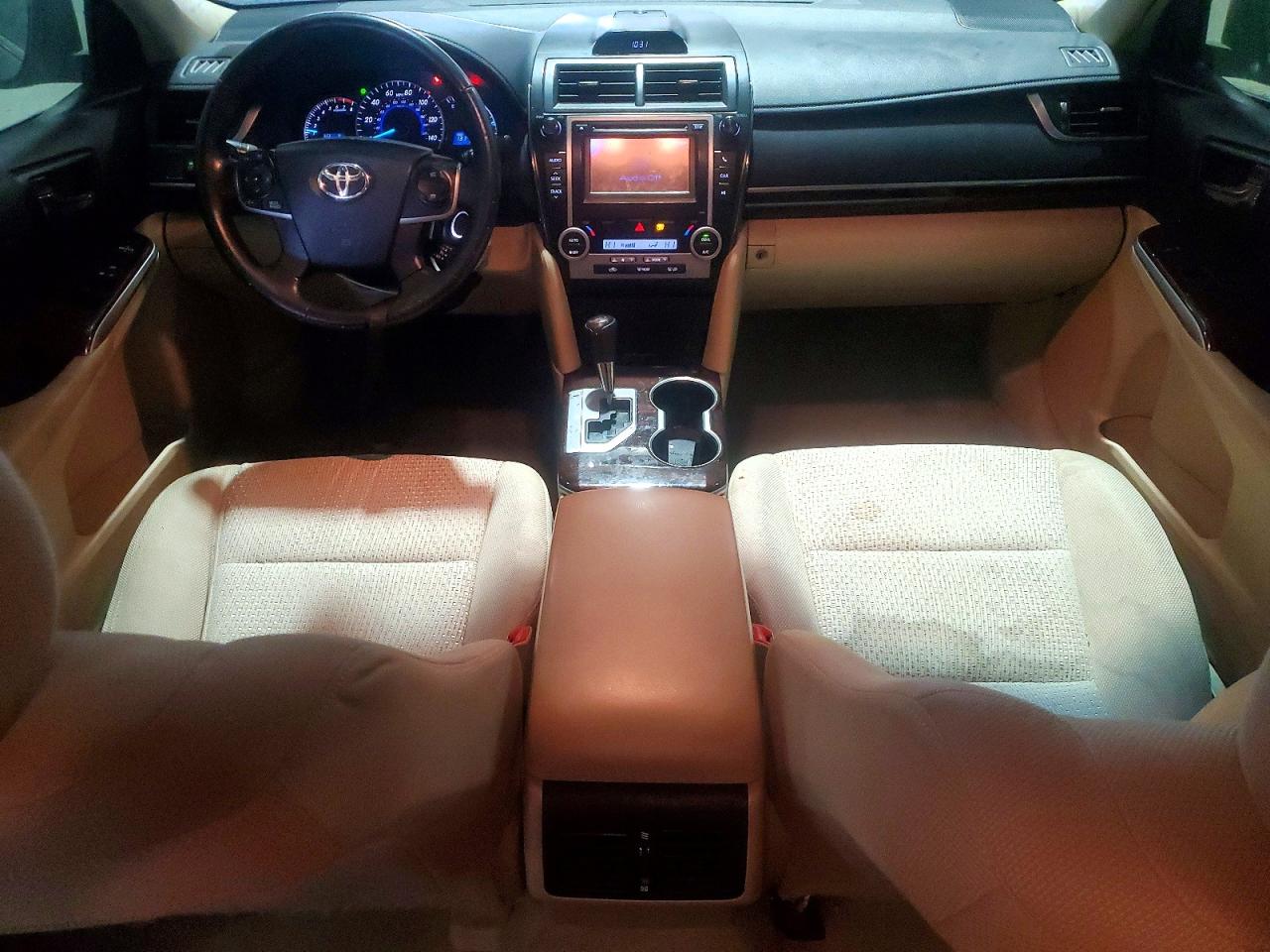 2013 TOYOTA CAMRY L photo 8