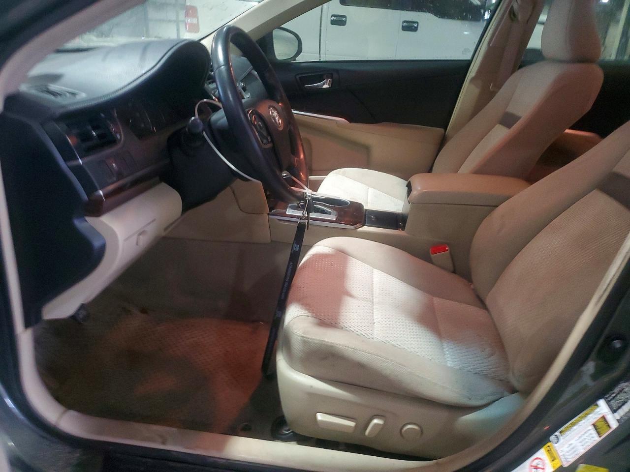 2013 TOYOTA CAMRY L photo 7