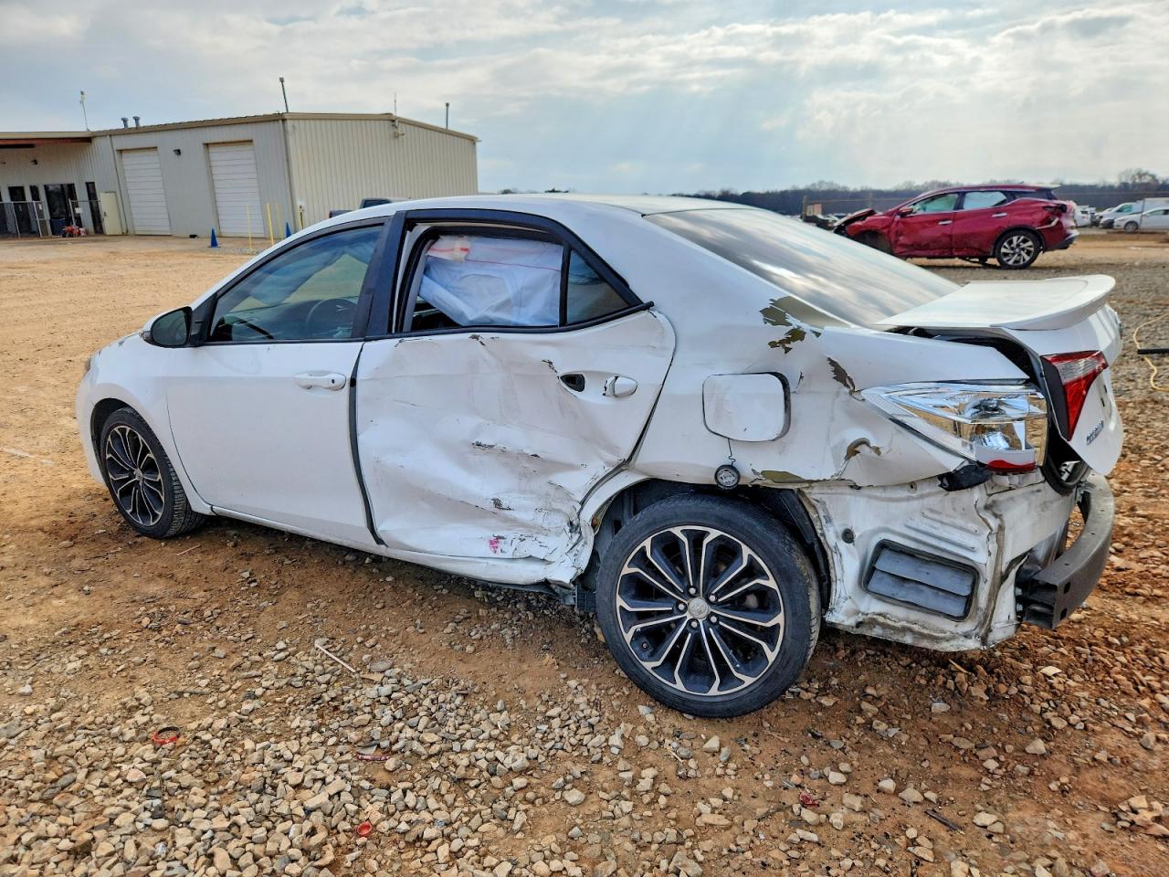 2016 TOYOTA COROLLA L photo 2